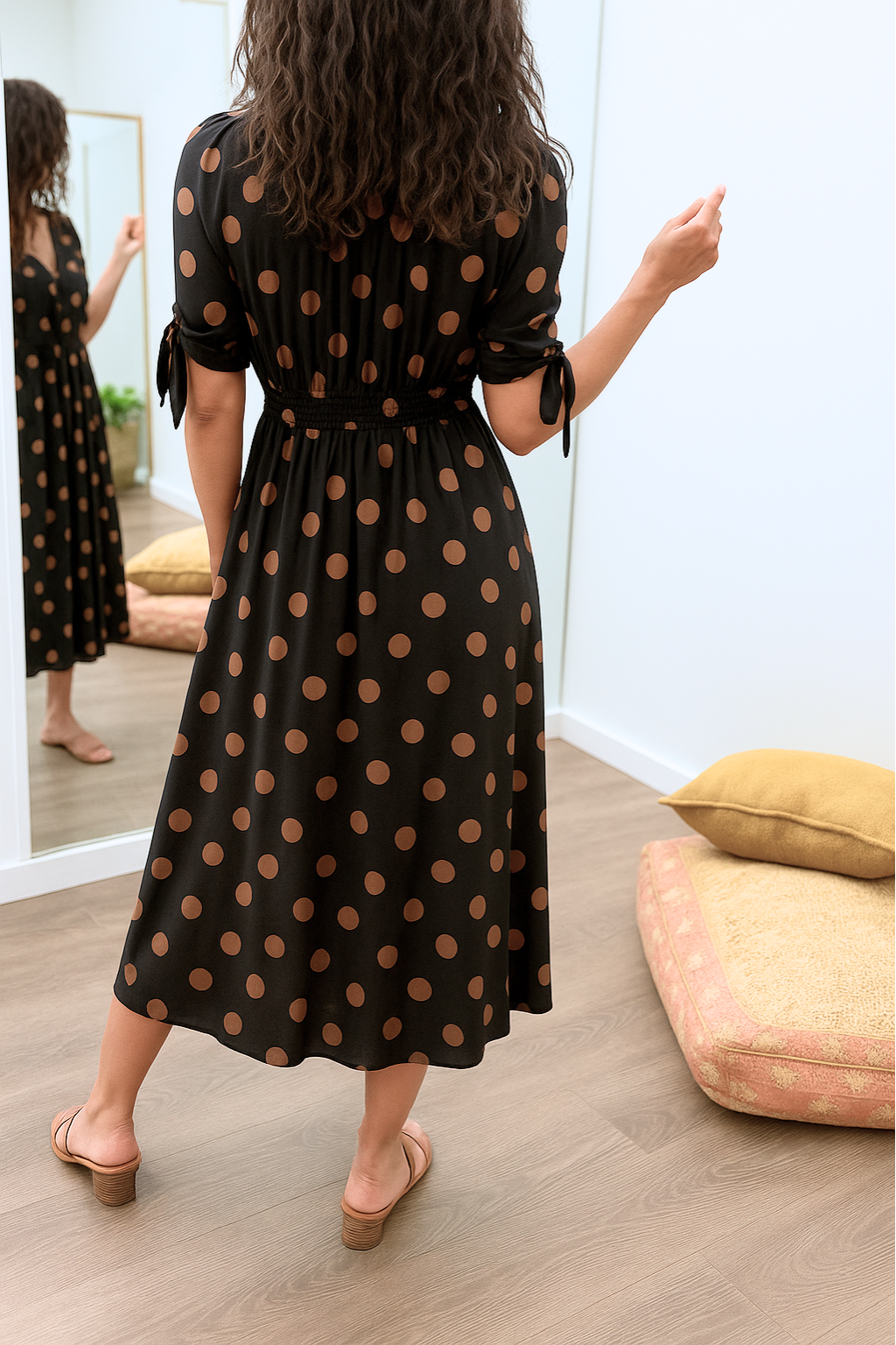 Noor™ | Polkadot Midi Jurk Met V-Hals